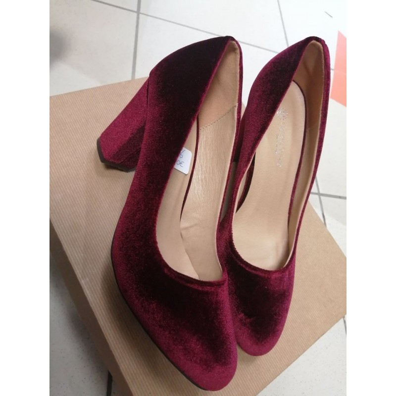 chaussures couleur bordeaux femme